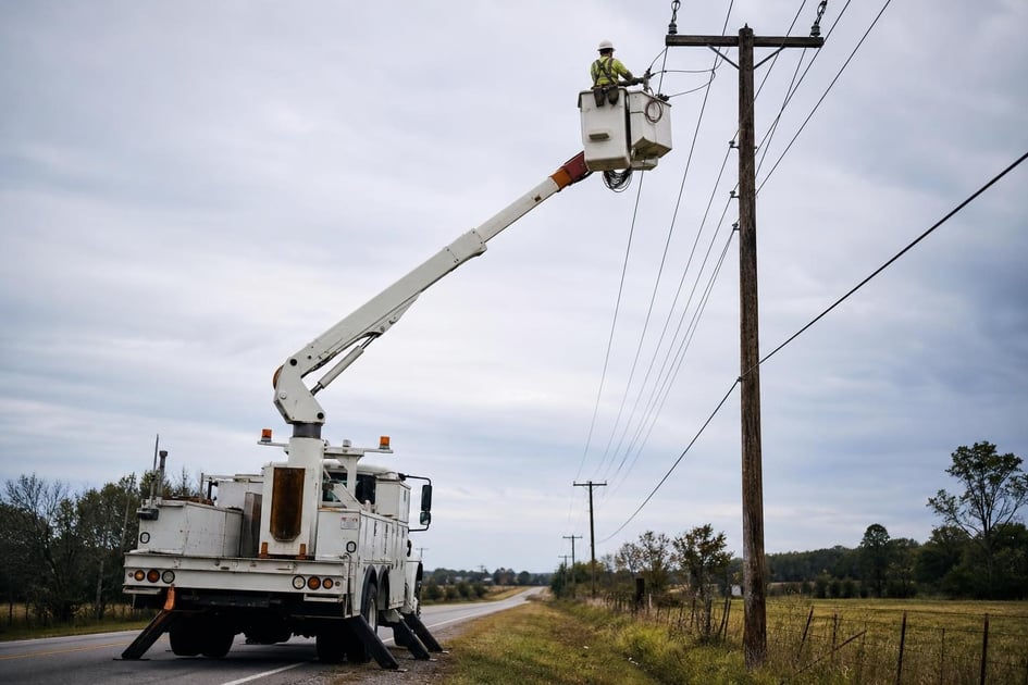 Bucket truck at a commercial worksite, illustrating bucket trucks financing with no down payment: what to expect