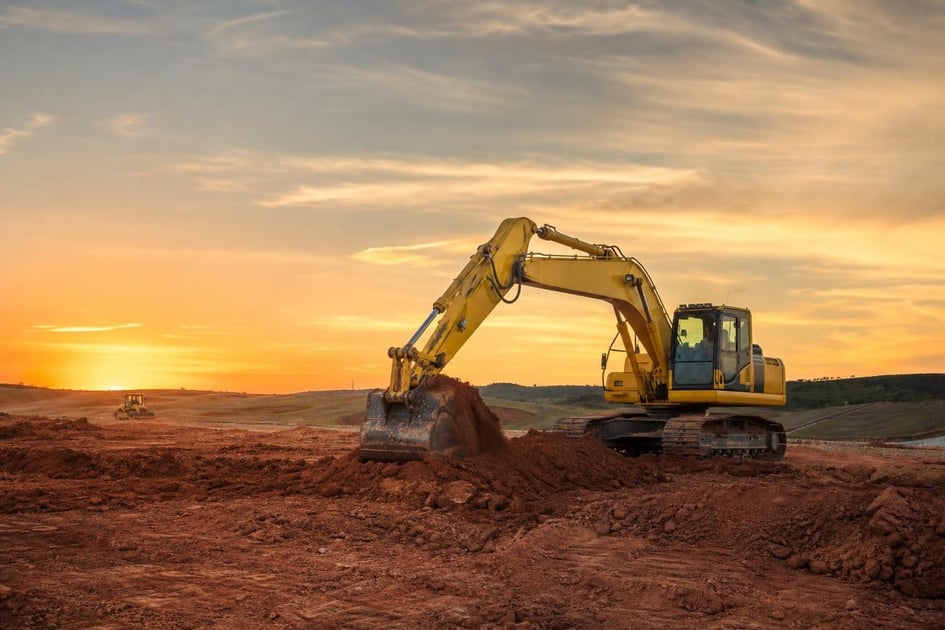 Excavator at a commercial worksite, illustrating equipment financing in oklahoma: rates, terms and how to qualify